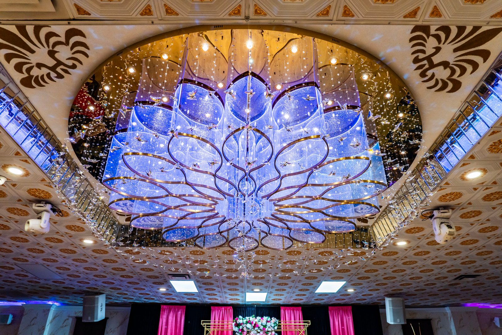 Discover the most luxurious banquet hall in Mississauga. Autaq Banquet Hall offers elegant décor, premium catering & unforgettable events. Book today!